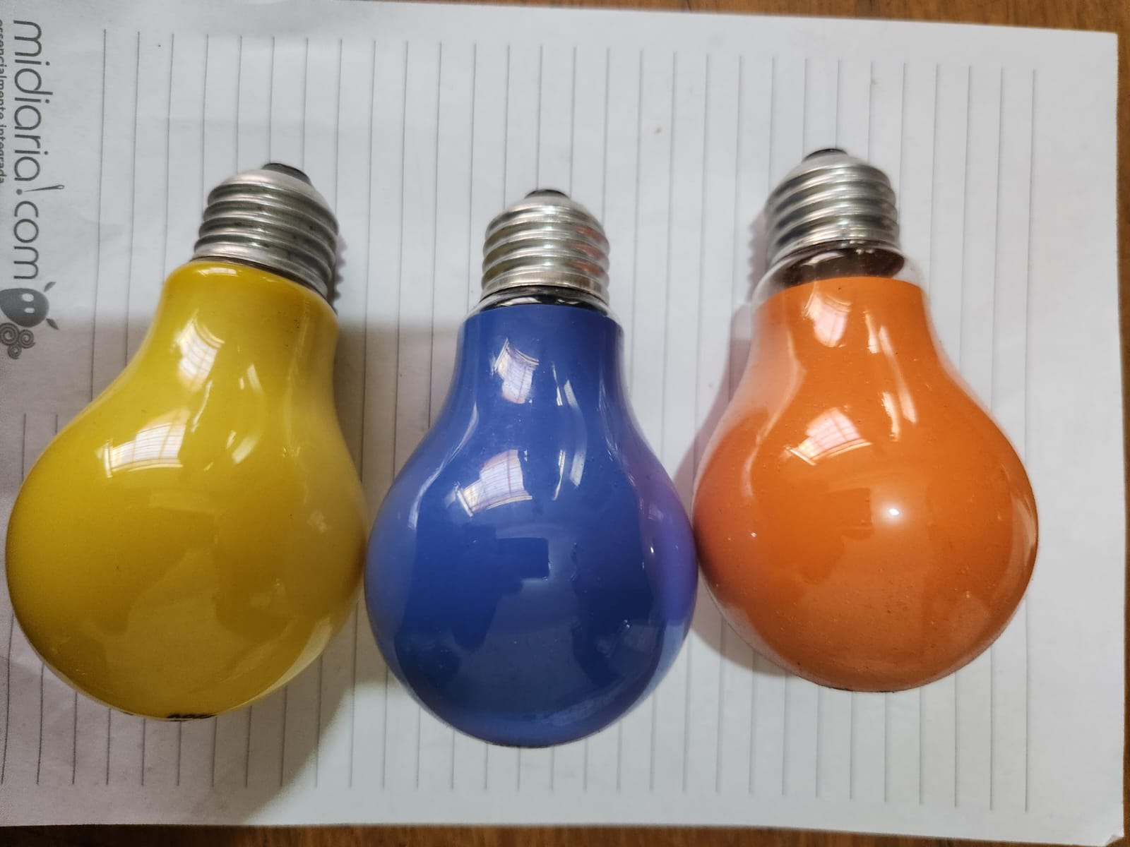 lampada colorida.jpg